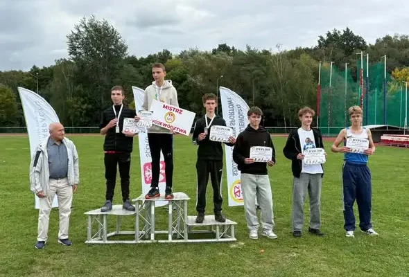 Lekkoatleci ze Szkoły Podstawowej nr 1 w Pruchniku przywieźli medale z finału wojewódzkiego w Stalowej Woli