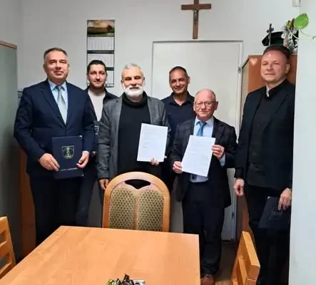 Gmina Radymno inwestuje w kanalizację w Łazach – umowa podpisana