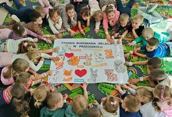 Przedszkolaki z Leśnego Przedszkola uczą się budować relacje