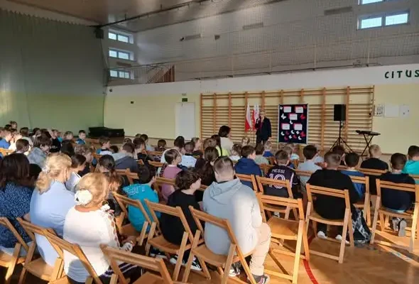 II Gminny Bieg Orląt Lwowskich w Roźwienicy – sport i pamięć o młodych bohaterach