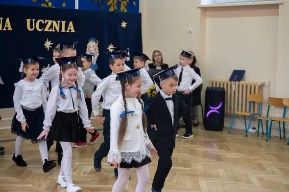 33 pierwszoklasistów oficjalnie dołączyło do społeczności Szkoły Podstawowej w Szówsku